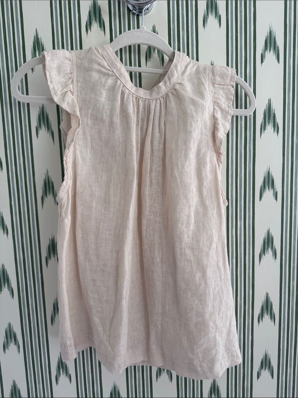 Bella Dahl Cream Sleeveless Flutter Top